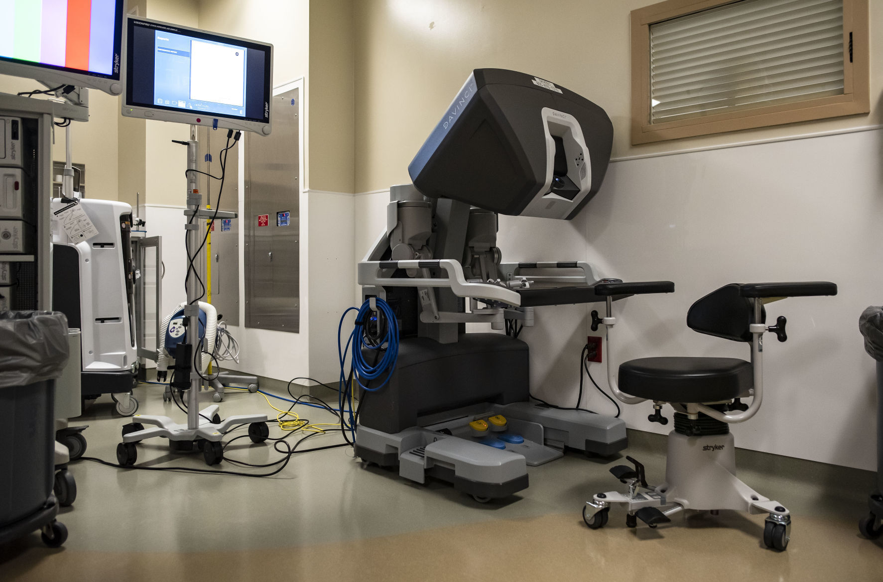 Surgery robot